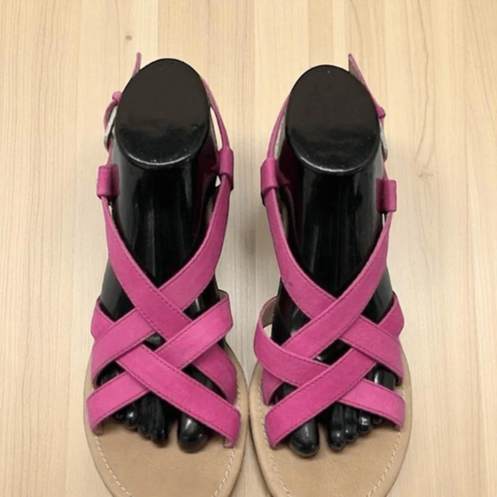 New UGG  Australia Gaiana wedge pink women's shoes sz US 9.5 EUR 40.5